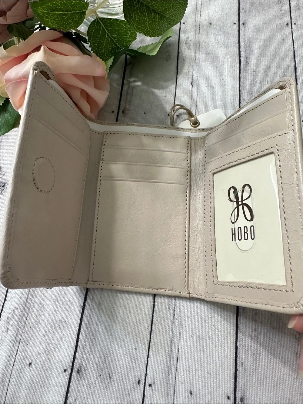 NWT HOBO Jill Trifold Wallet